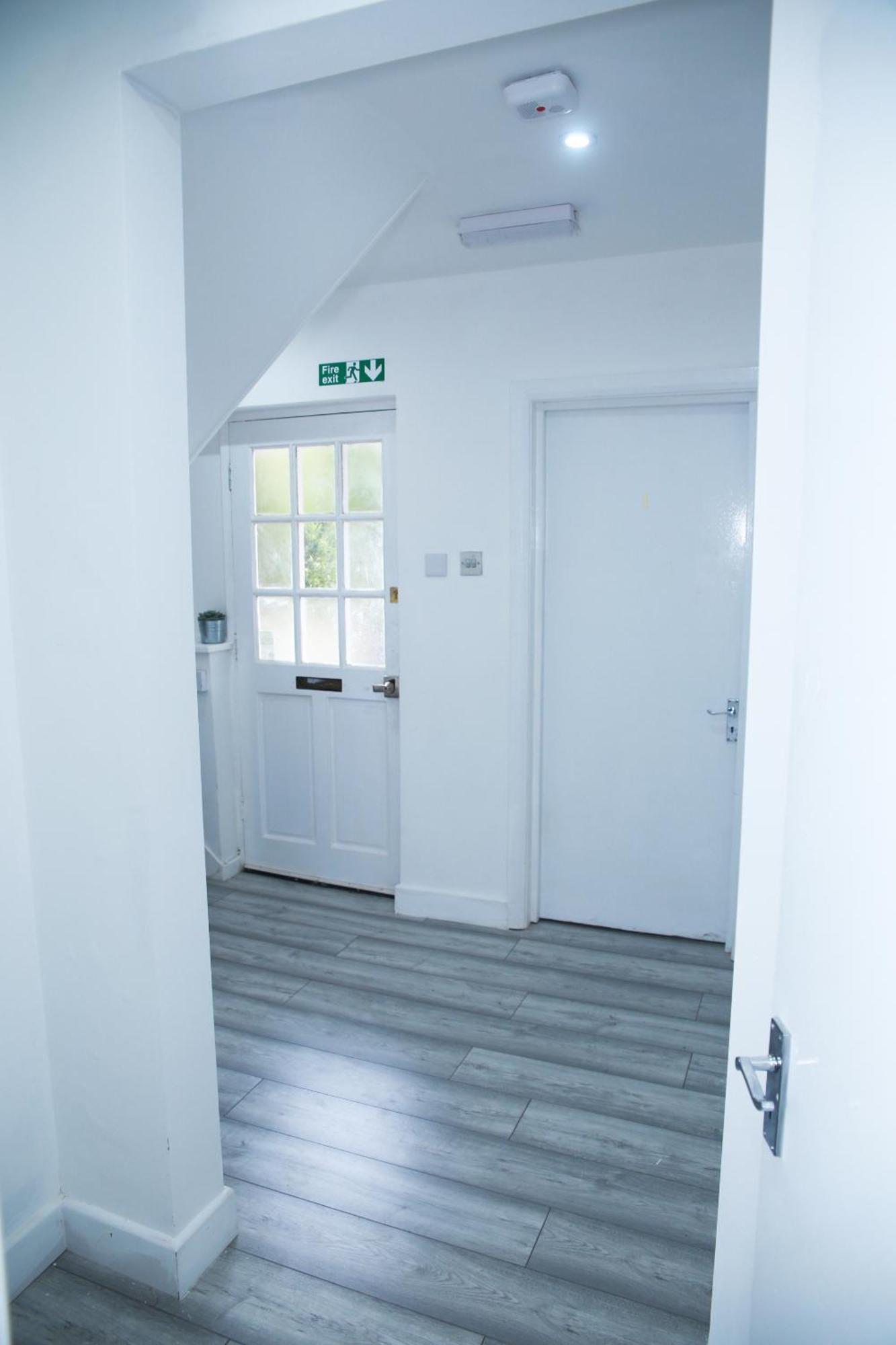 Harrow Luxury Flat With Free Parking. Daire Londra Dış mekan fotoğraf